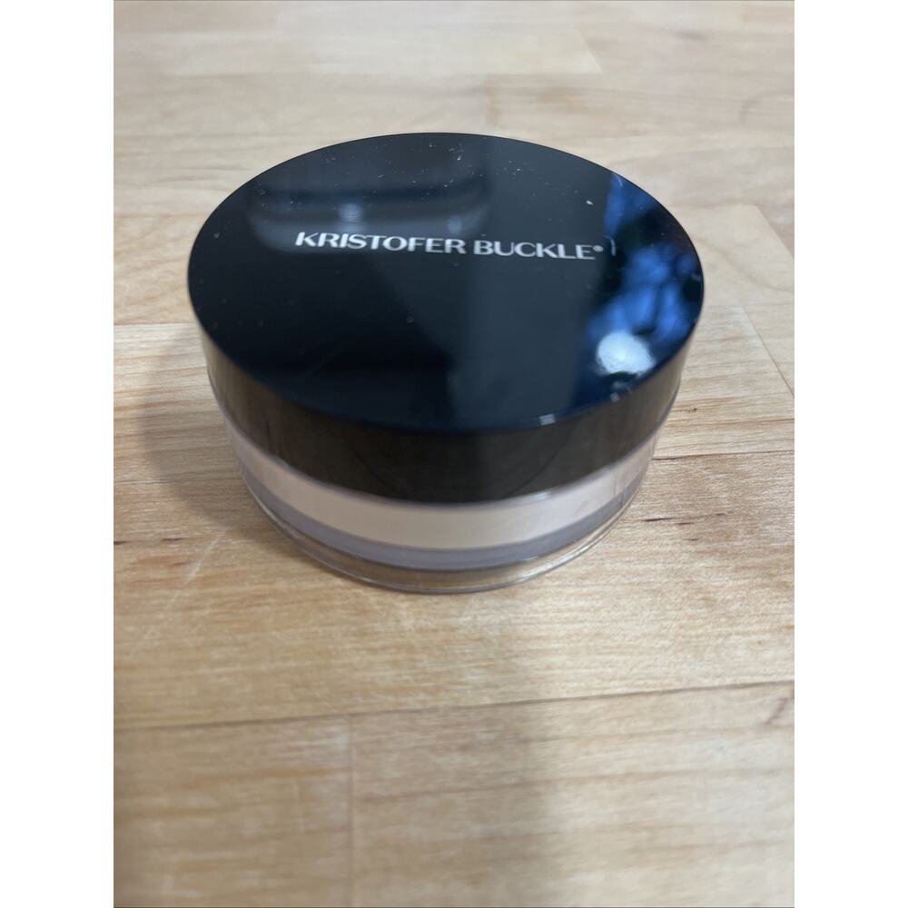 Kristofer Buckle Translucent Loose Setting Powder .37oz